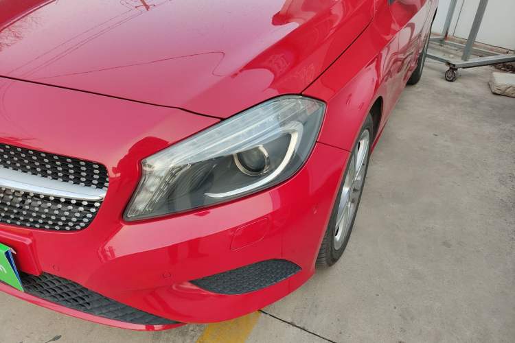 Used Mercedes-Benz A-Class 2015 A 180 Left Front Headlight