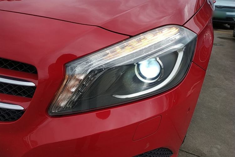 Used Mercedes-Benz A-Class 2015 A 180 Left Front Headlight