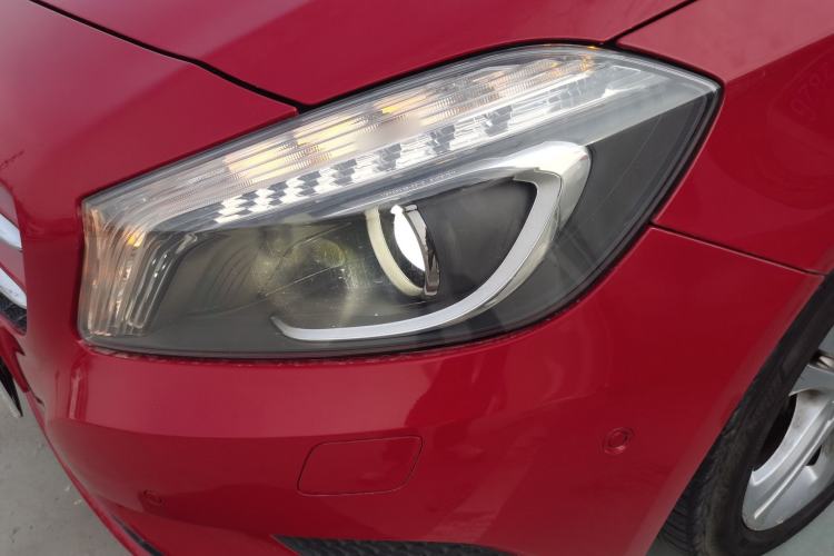 Used Mercedes-Benz A-Class 2015 A 180 Left Front Headlight