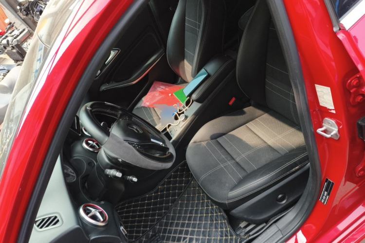 Used Mercedes-Benz A-Class 2015 A 200 Fashion Model Left Front Seat