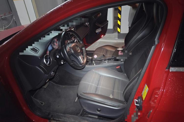 Used Mercedes-Benz A-Class 2015 A 200 Fashion Model Left Front Seat