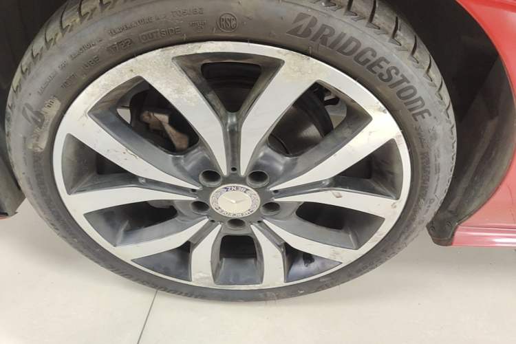 Used Mercedes-Benz A-Class 2015 A 200 Fashion Model Left Front Wheel Hub