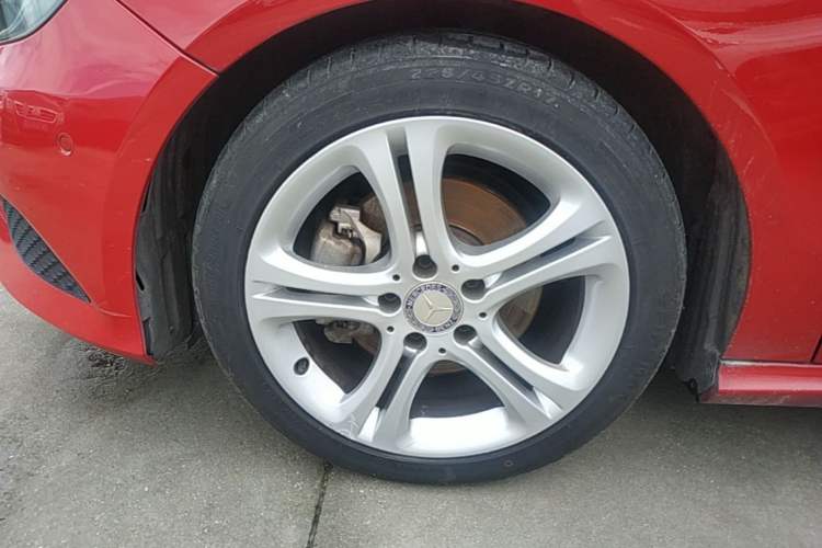 Used Mercedes-Benz A-Class 2015 A 180 Left Front Wheel Hub