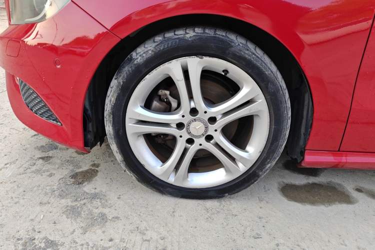 Used Mercedes-Benz A-Class 2015 A 180 Left Front Wheel Hub