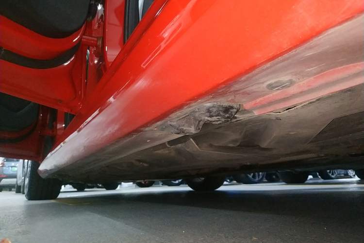Used Mercedes-Benz A-Class 2015 A 180 Left Side Sill