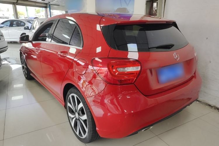 Used Mercedes-Benz A-Class 2015 A 200 Fashion Model Rear Left 45 Deg