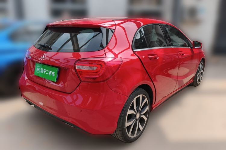 Used Mercedes-Benz A-Class 2015 A 200 Fashion Model Rear Right 45 Deg