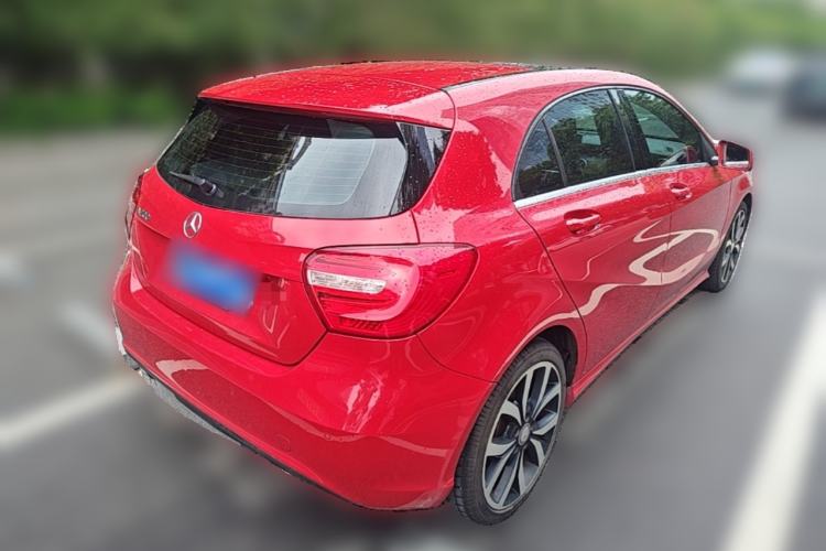 Used Mercedes-Benz A-Class 2015 A 200 Fashion Model Rear Right 45 Deg