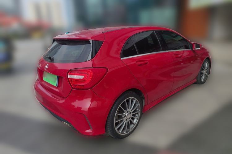 Used Mercedes-Benz A-Class 2015 A 200 Sport Edition Rear Right 45 Deg