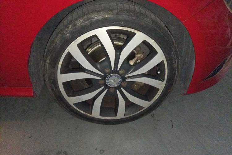 Used Mercedes-Benz A-Class 2015 A 200 Fashion Model Right Front Wheel Hub