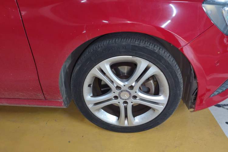 Used Mercedes-Benz A-Class 2015 A 180 Right Front Wheel Hub