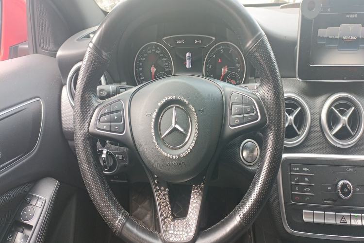 Used Mercedes-Benz A-Class 2015 A 180 Standard Model Steering Wheel
