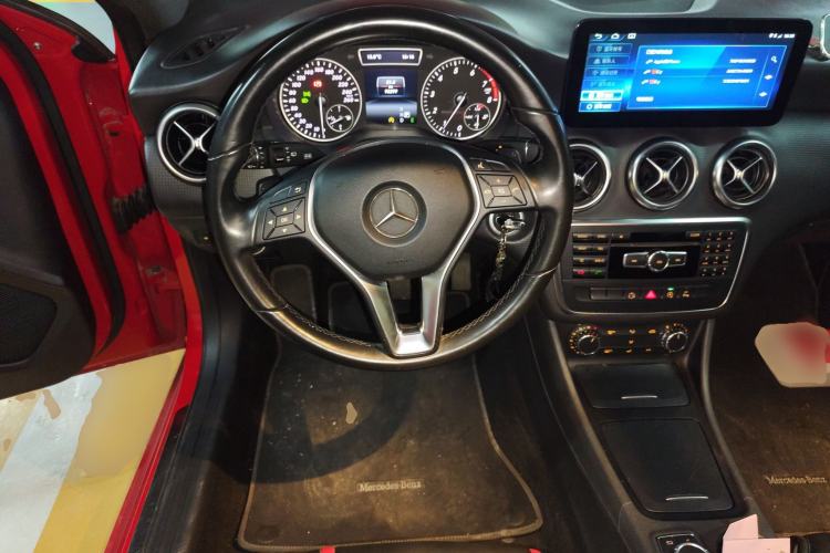 Used Mercedes-Benz A-Class 2015 A 180 Steering Wheel