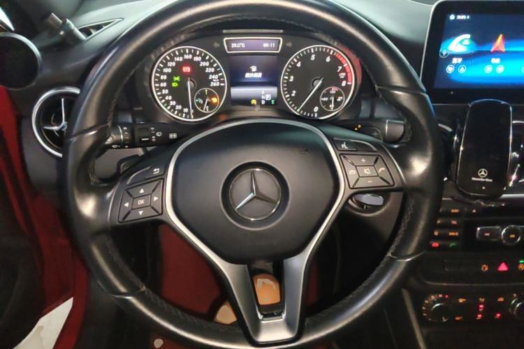 Used Mercedes-Benz A-Class 2015 A 180 Steering Wheel