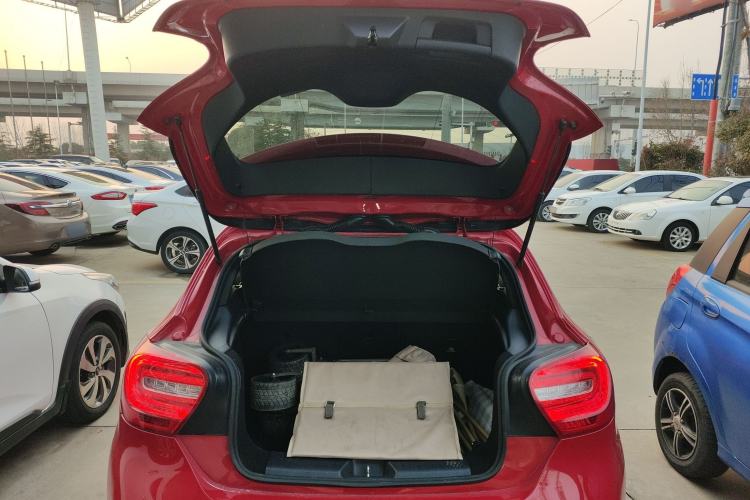 Used Mercedes-Benz A-Class 2015 A 180 Trunk
