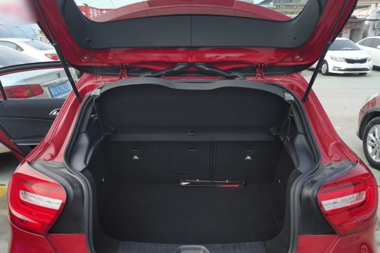Used Mercedes-Benz A-Class 2015 A 180 Trunk