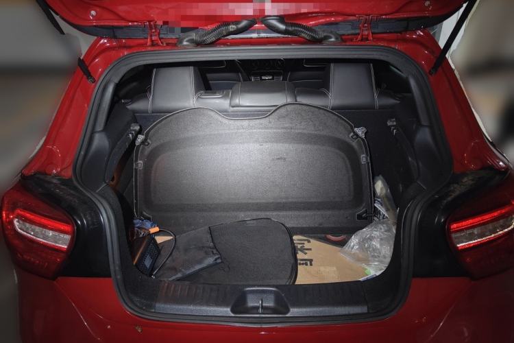 Used Mercedes-Benz A-Class 2015 A 200 Fashion Model Trunk