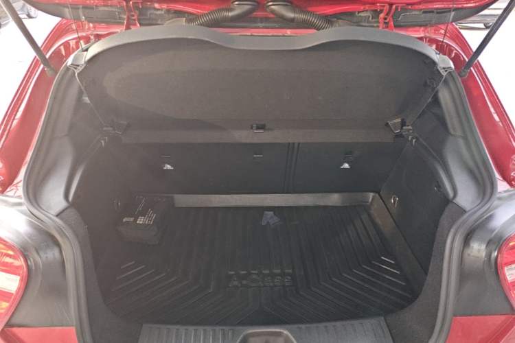 Used Mercedes-Benz A-Class 2015 A 180 Trunk