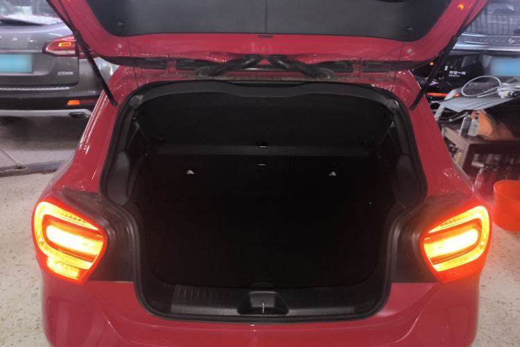Used Mercedes-Benz A-Class 2015 A 180 Trunk