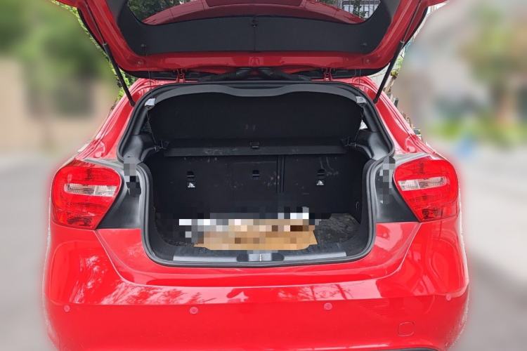 Used Mercedes-Benz A-Class 2015 A 180 Standard Model Trunk