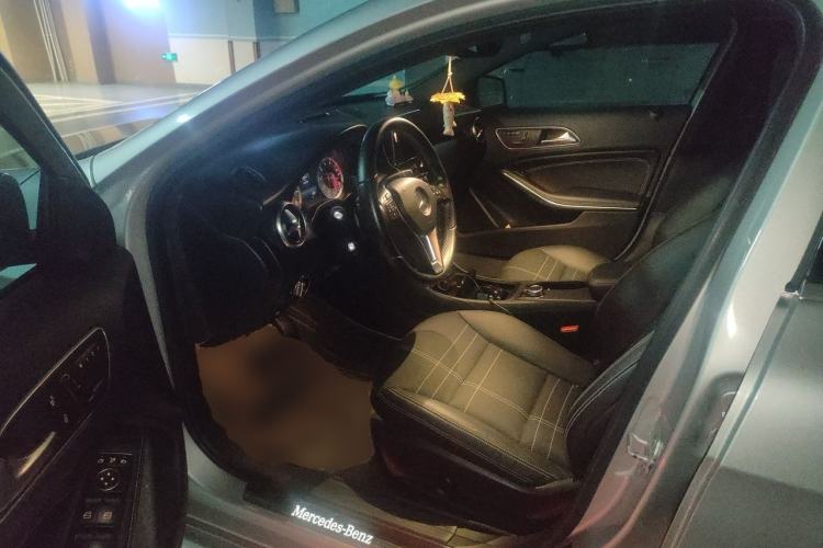 Used Mercedes-Benz A-Class 2015 A 200 Fashion Model Driver Seat