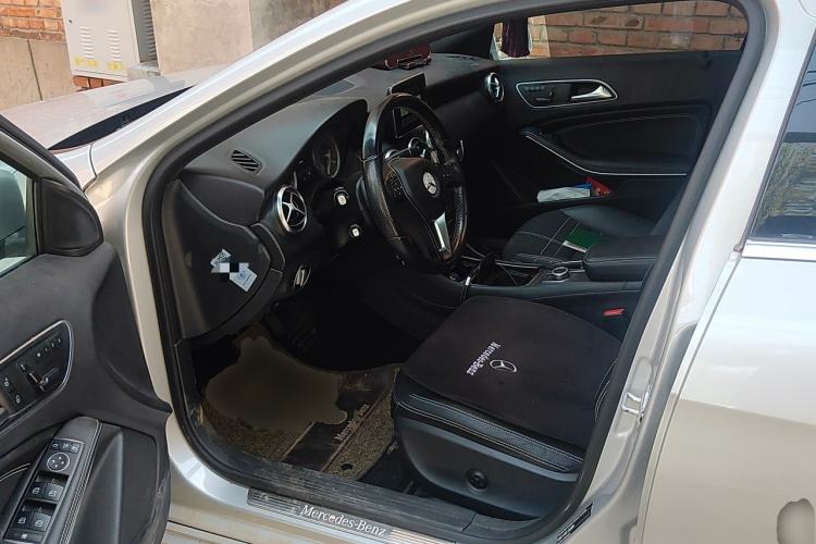 Used Mercedes-Benz A-Class 2015 A 200 Fashion Model Driver Seat