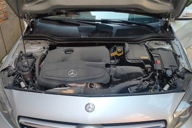 Used Mercedes-Benz A-Class 2015 A 200 Fashion Model Engine Bay