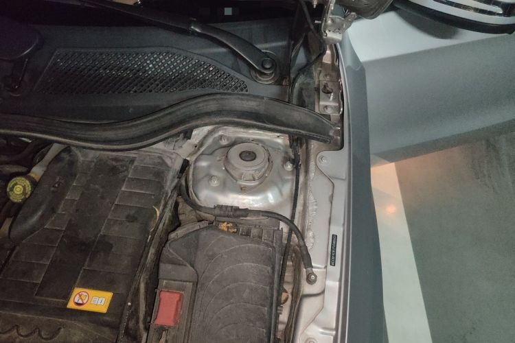 Used Mercedes-Benz A-Class 2015 A 200 Fashion Model Engine Bay Left