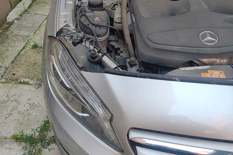 Used Mercedes-Benz A-Class 2015 A 200 Fashion Model Engine Bay Right