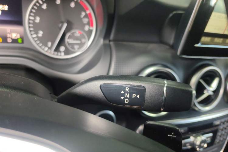 Used Mercedes-Benz A-Class 2015 A 180 Gear Lever