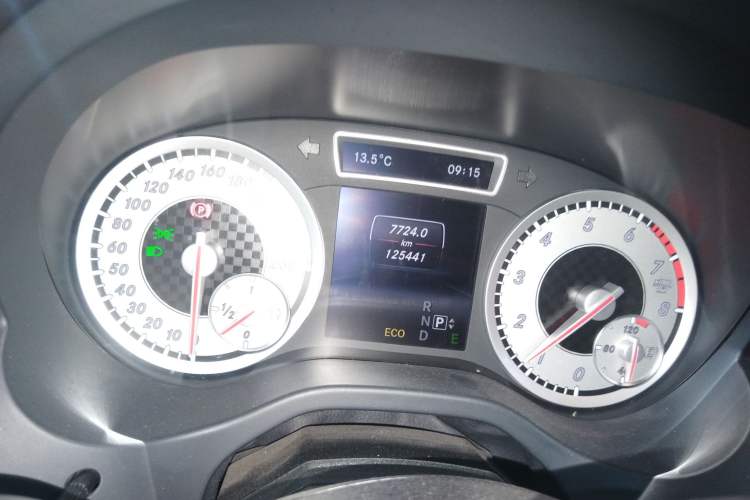 Used Mercedes-Benz A-Class 2015 A 200 Sport Edition Instrument Cluster