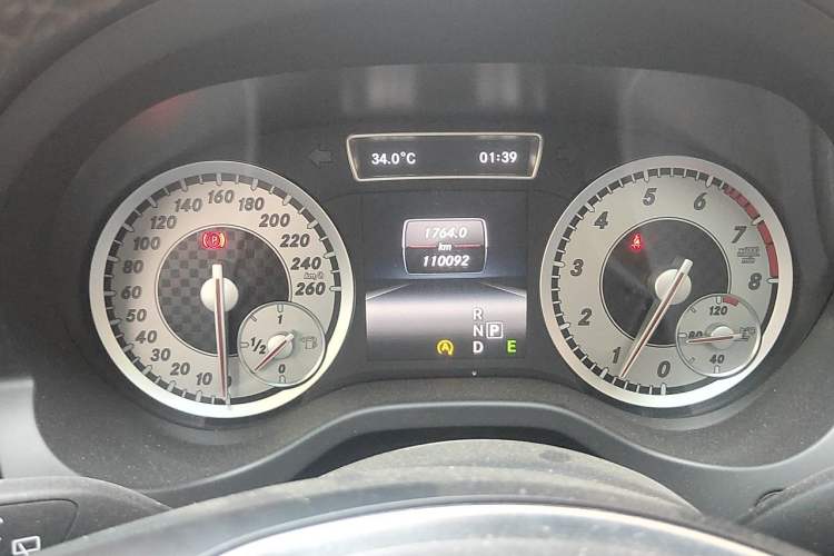 Used Mercedes-Benz A-Class 2015 A 200 Fashion Model Instrument Cluster