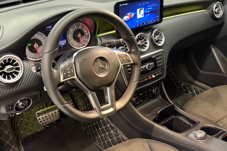 Used Mercedes-Benz A-Class 2015 A 200 Sport Edition Interior 3