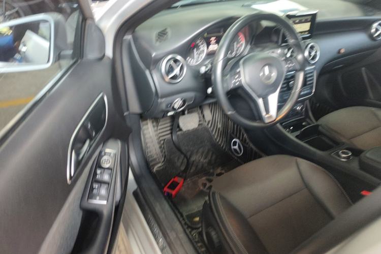 Used Mercedes-Benz A-Class 2015 A 180 Interior 3