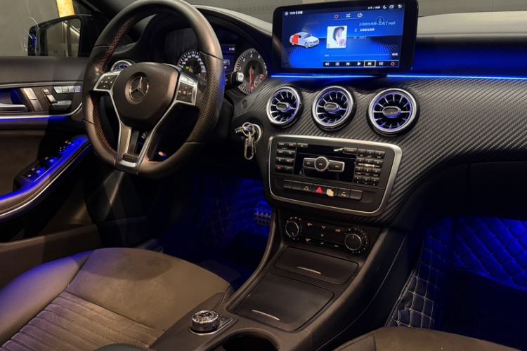 Used Mercedes-Benz A-Class 2015 A 200 Sport Edition Interior 5