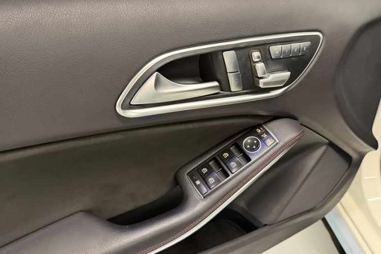 Used Mercedes-Benz A-Class 2015 A 200 Sport Edition Interior 8