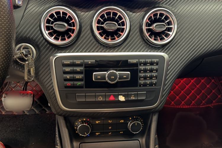 Used Mercedes-Benz A-Class 2015 A 200 Sport Edition Interior 9
