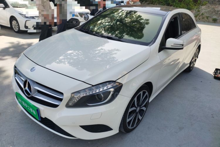 Used Mercedes-Benz A-Class 2015 A 200 Fashion Model Guazi used car, China used car export, Used car for sale, Used cars, Cheapest cars for sale