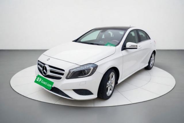 Ojetý Mercedes-Benz A-Class 2015 A 180