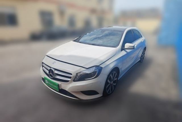 Used Mercedes-Benz A-Class 2015 A 200 Fashion Model