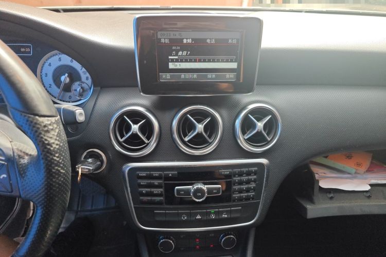 Used Mercedes-Benz A-Class 2015 A 200 Fashion Model Audio And AC Panel