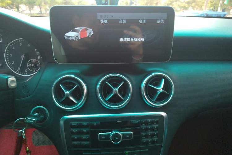 Used Mercedes-Benz A-Class 2015 A 180 Audio And AC Panel