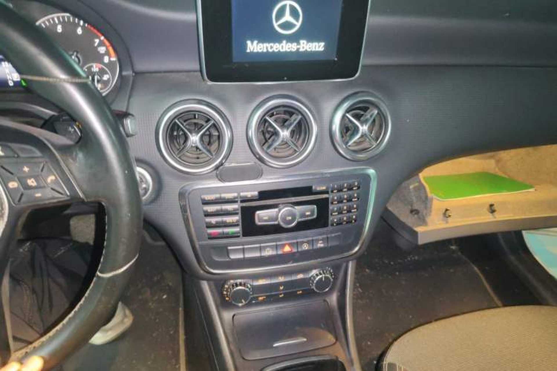 Used Mercedes-Benz A-Class 2015 A 180 Audio And AC Panel