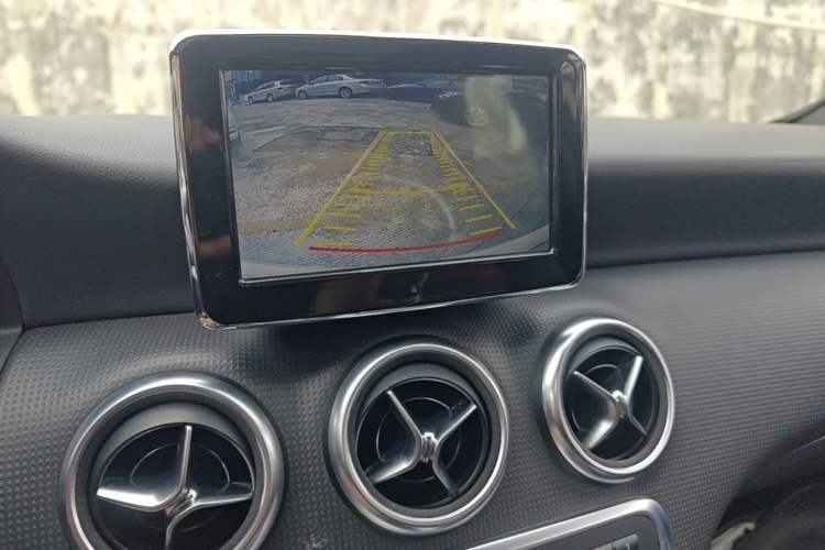 Used Mercedes-Benz A-Class 2015 A 180 Audio And AC Panel
