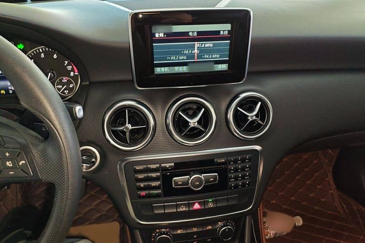 Used Mercedes-Benz A-Class 2015 A 180 Standard Model Audio And AC Panel
