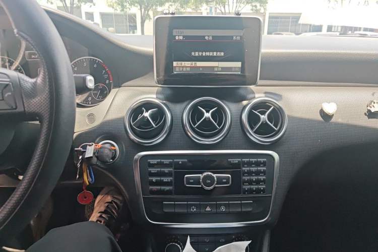 Used Mercedes-Benz A-Class 2015 A 180 Standard Model Audio And AC Panel