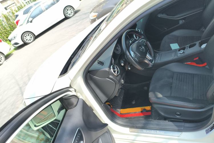 Used Mercedes-Benz A-Class 2015 A 200 Sport Edition Driver Seat