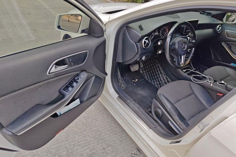 Used Mercedes-Benz A-Class 2015 A 180 Driver Seat