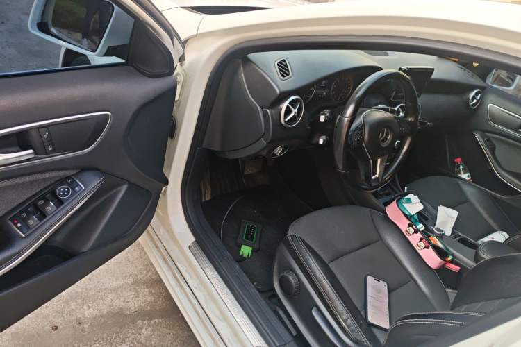 Used Mercedes-Benz A-Class 2015 A 180 Driver Seat