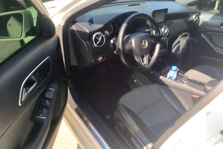 Used Mercedes-Benz A-Class 2015 A 180 Driver Seat
